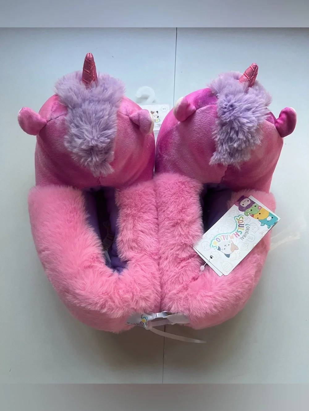 Squishmallows unicorn pink Girls SLIPPERS size XL 4/5- NEW!